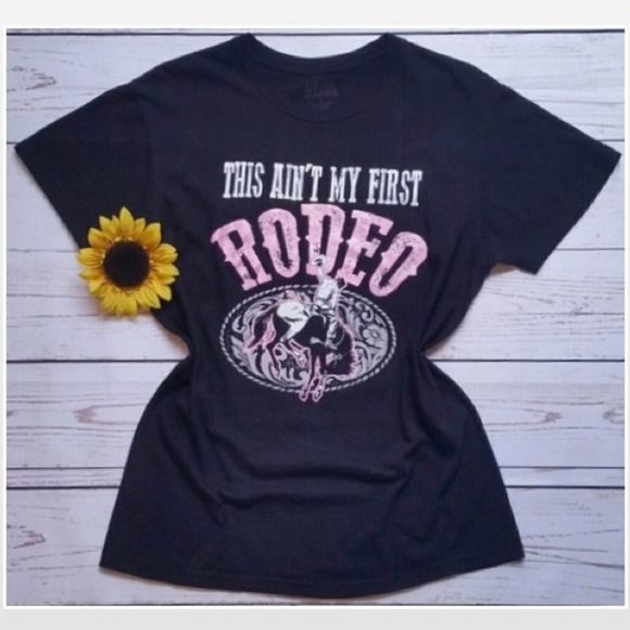 Lifestyle Classics Tops - Western Rodeo Graphic Glitter Top